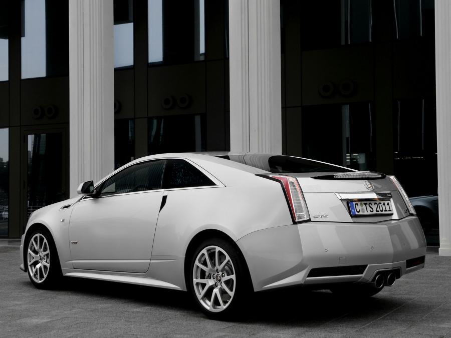  Cadillac CTS-V Coupe 2010 года  (EU) (фото 17 из 20)